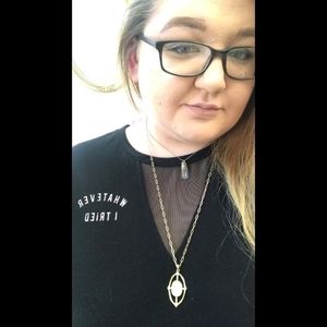 Meet your Posher, Suzanne